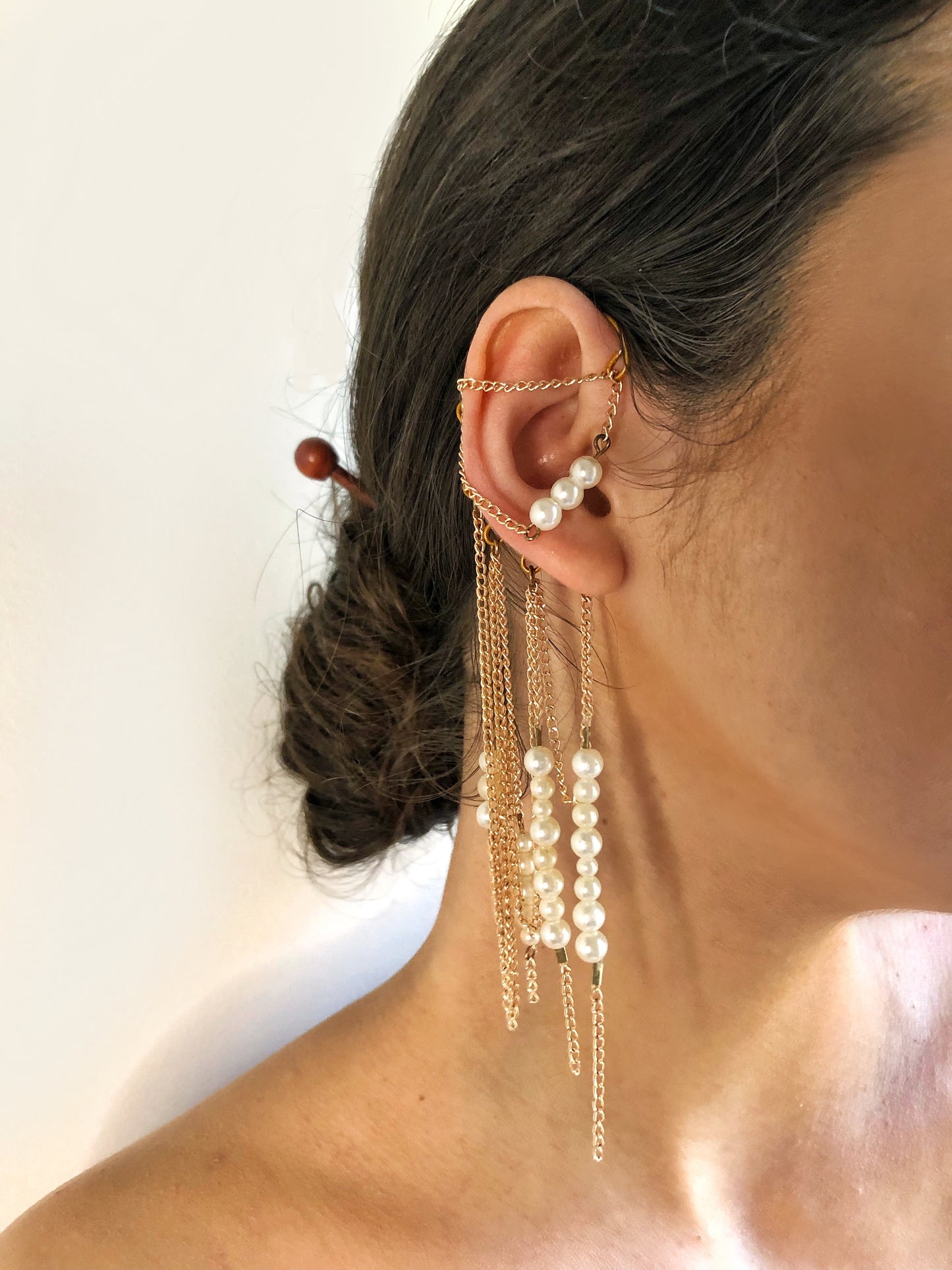 Pearl Fall Ear Wrap - One side