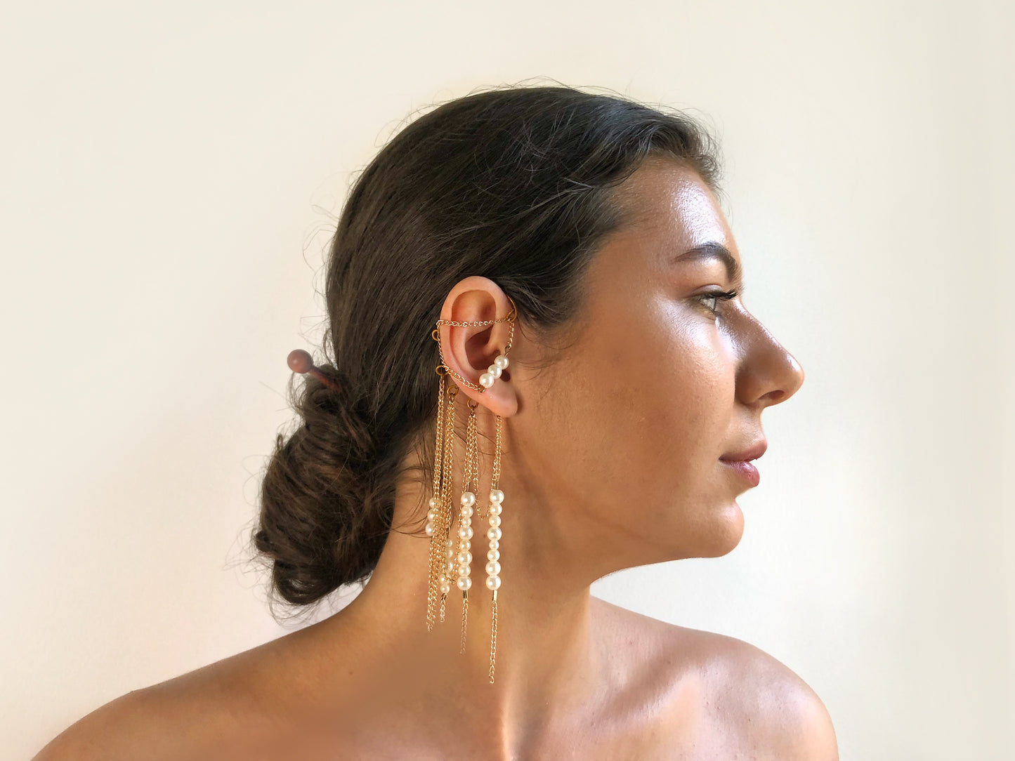 Pearl Fall Ear Wrap - One side